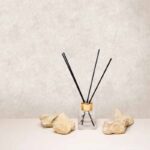 کاغذ دیواری طرح پتینه سفید کد ۱۰۱۸۸