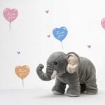 کاغذدیواری کودک طرح بادکنک‌های قلبی | سفید کد 12007